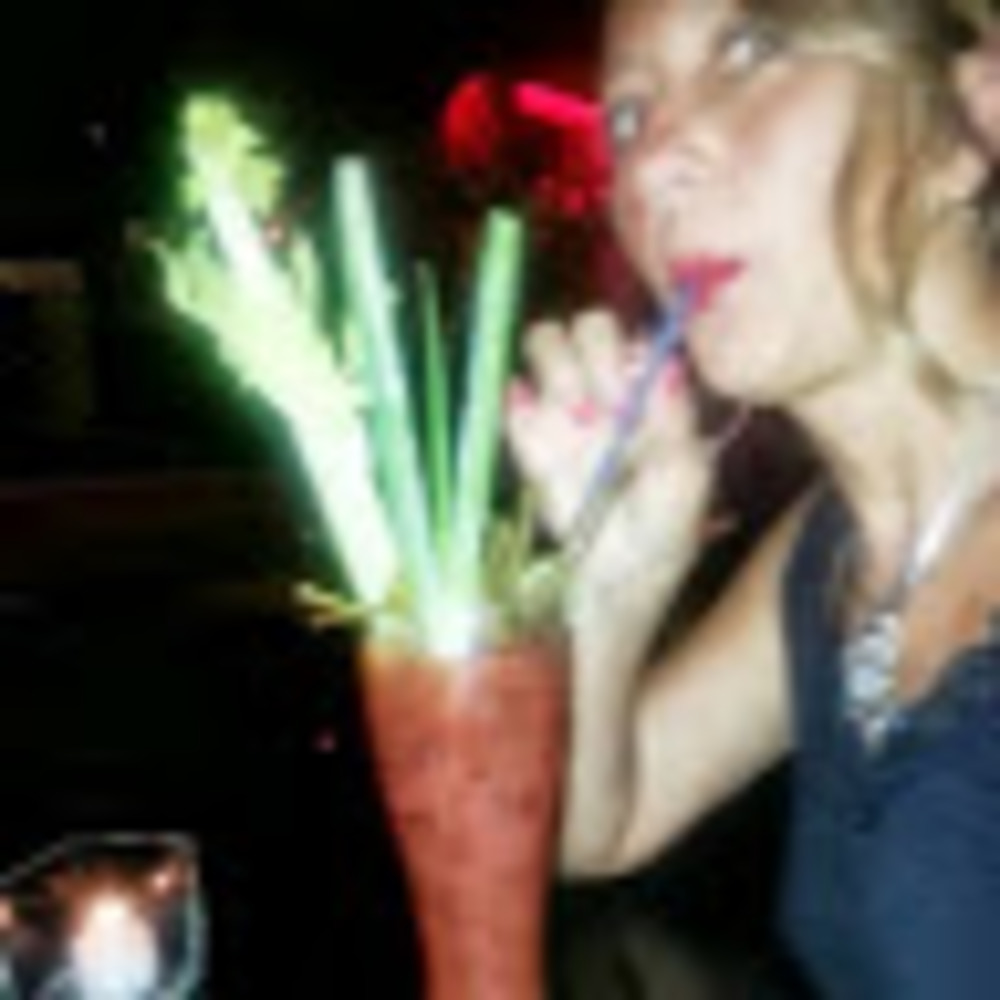 Meet your Posher, Raquel